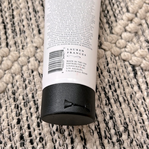 ๐ LOVESCRIPT Wild Lavender Body Wash. 6 fl oz. NWT. Full size. Sealed shut. ๐ธ - Picture 5 of 10